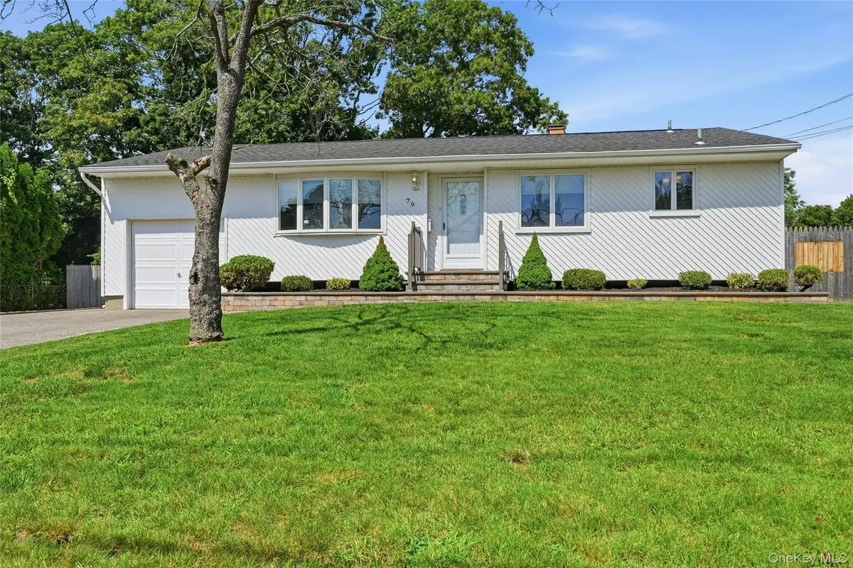 79 39th Street, Islip, NY 11751 - #1