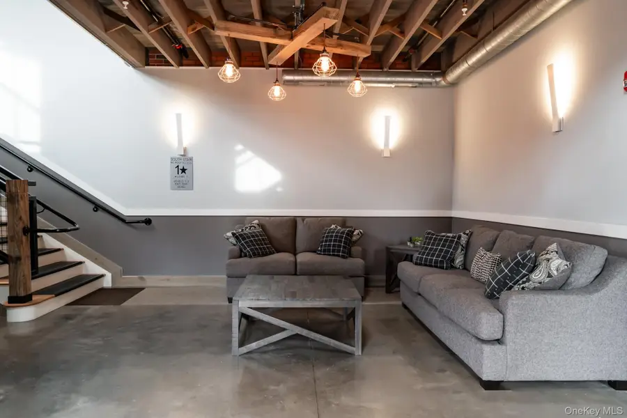 128 Vineyard Avenue #201, Highland, NY 12528 - #3