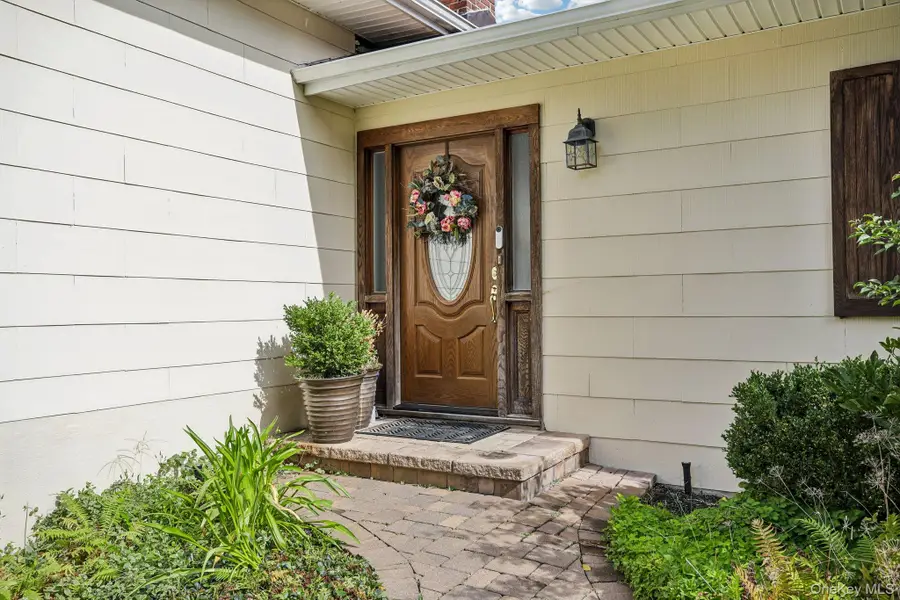 1 Brentwood Drive, Pleasantville, NY 10570 - #3