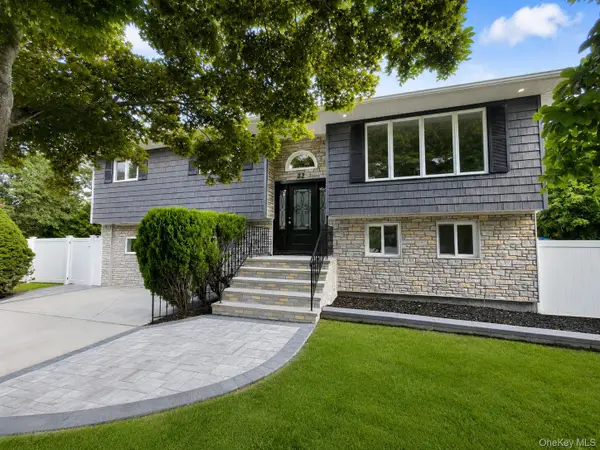22 Brian Drive, East Islip, NY 11730