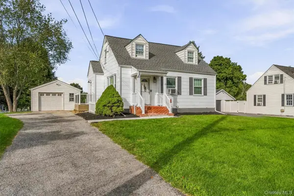 3 Kinderhook Drive, Poughkeepsie, NY 12603