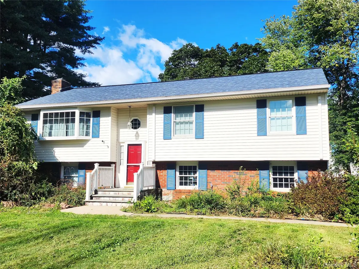 102 Meadow Lane, Poughkeepsie, NY 12603 - #1