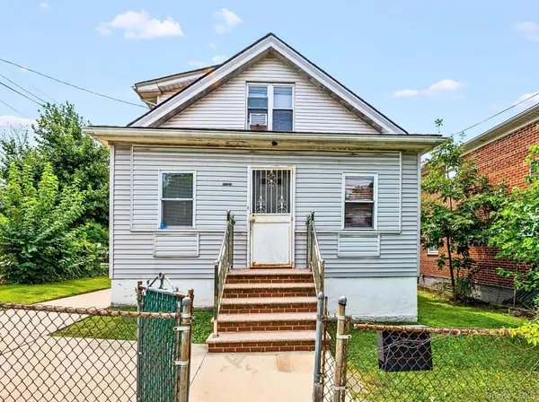 124-18 7th Avenue, College Point, NY 11356