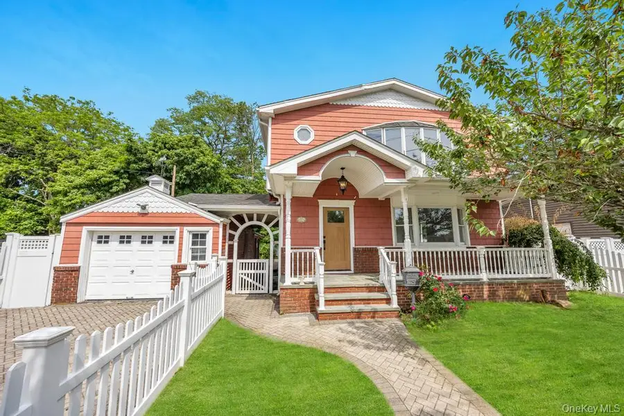 2331 Neptune Avenue, Seaford, NY 11783 - #3