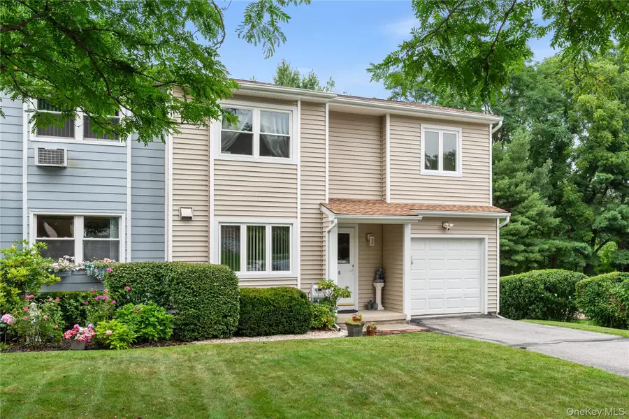 6 Hamlet Court, Wappingers Falls, NY 12590 - #2