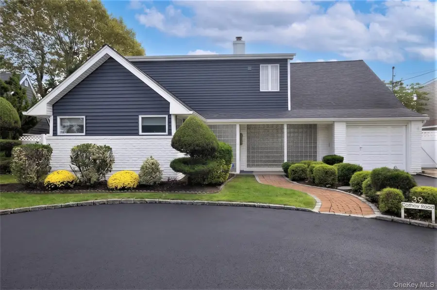 39 Cathay Road, East Rockaway, NY 11518 - #3