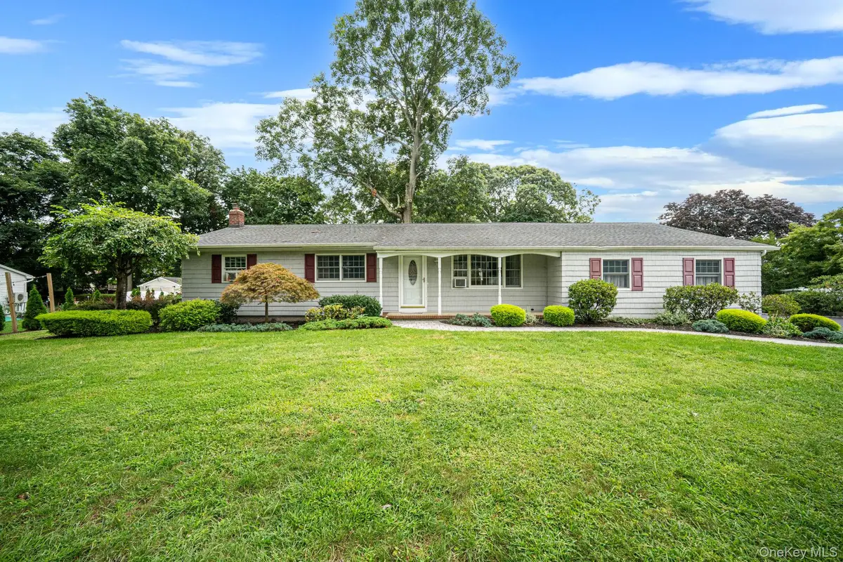 24 Spruce Street, Smithtown, NY 11787 - #1