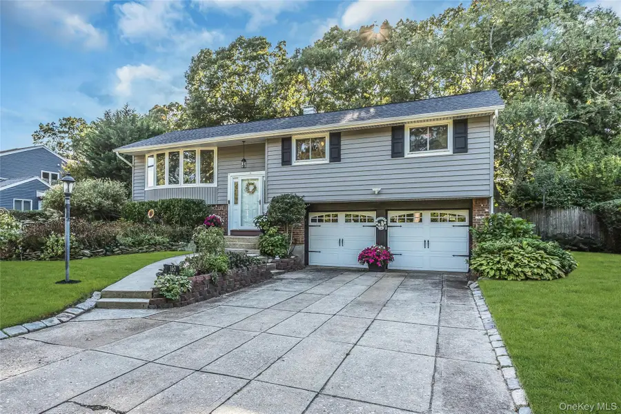 160 Overlook Drive, East Islip, NY 11730 - #3