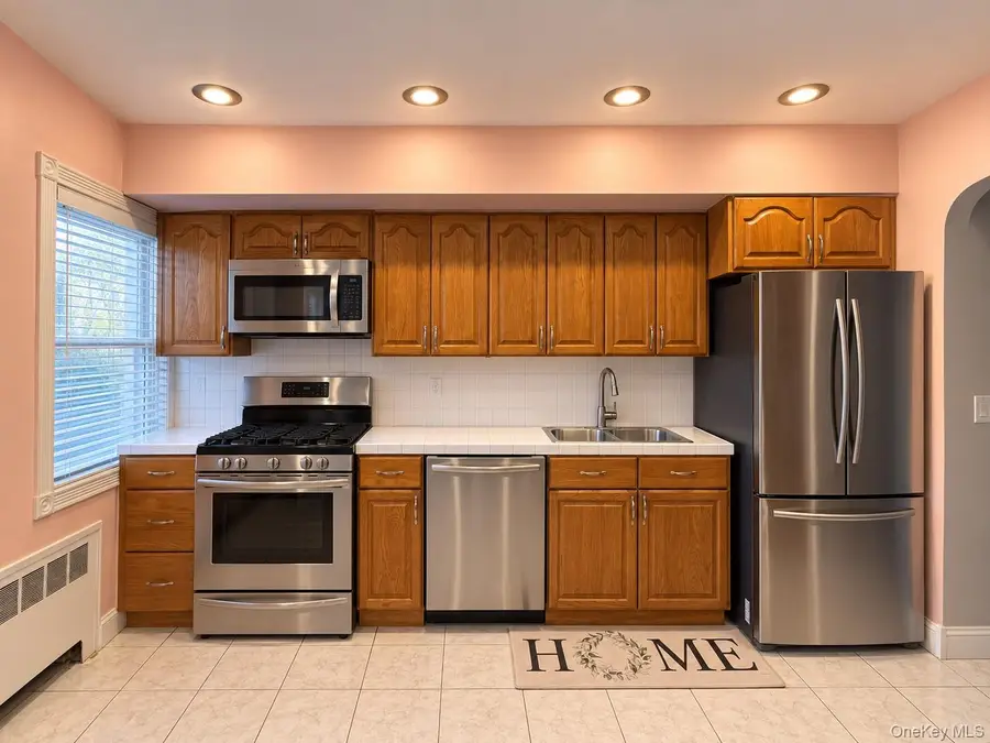 1660 Jarvis Avenue, Bronx, NY 10461 - #3