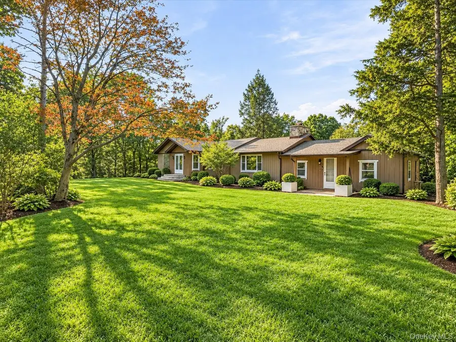 401 Ruskey Lane, Hyde Park, NY 12538 - #2