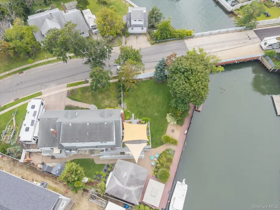 15 E Lincoln Avenue, Massapequa, NY 11758 - #3