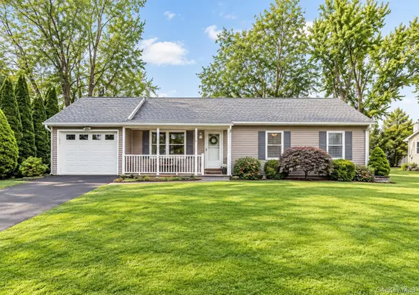 5 Meadowbrook Drive, Kingston, NY 12401