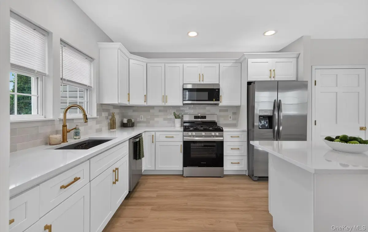8548 257th Street, Floral Park, NY 11001 - #1