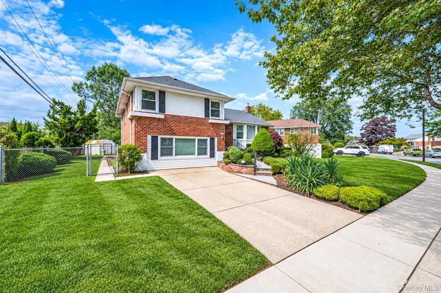 3 Rosewood Drive, Massapequa, NY 11758 - #3