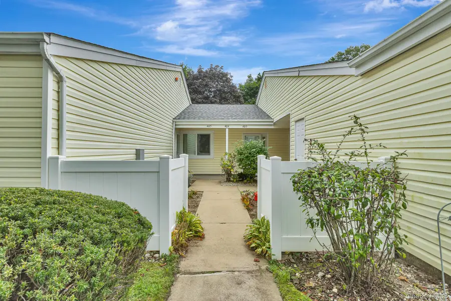 403 Cabot Court E, Saint James, NY 11780 - #2