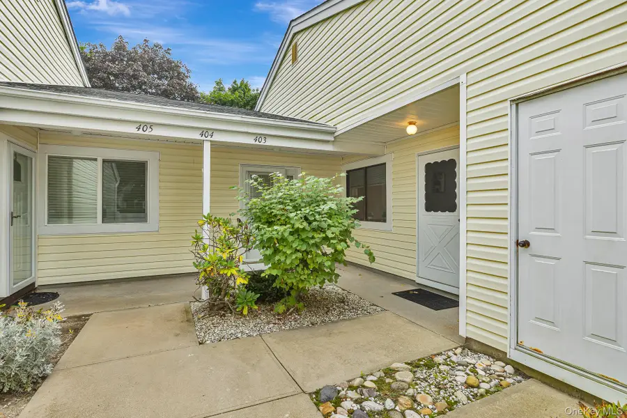 403 Cabot Court E, Saint James, NY 11780 - #3