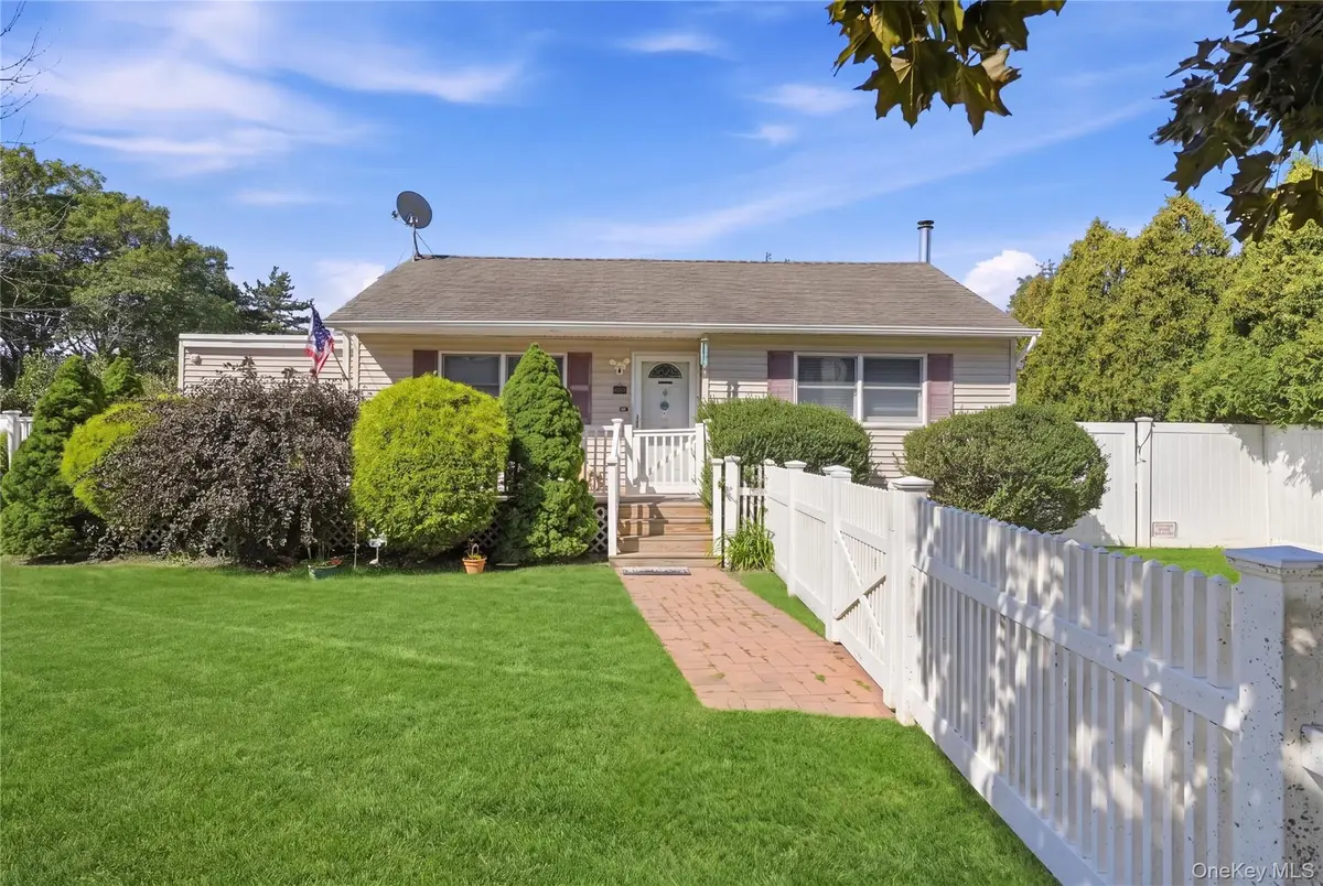 98 Smith Avenue, Holbrook, NY 11741 - #1