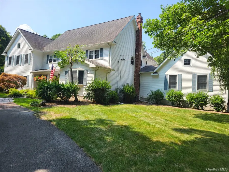 18 Innsbruck Boulevard, Hopewell Junction, NY 12533 - #2