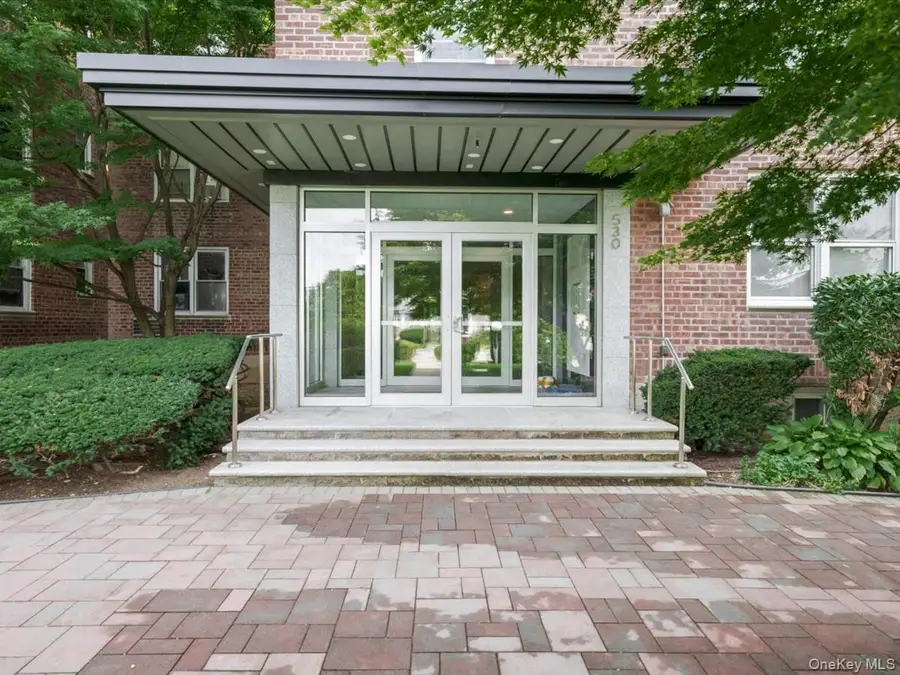 530 Dubois Avenue #2C, Valley Stream, NY 11581 - #2