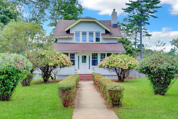 30 Brentwood Parkway, Brentwood, NY 11717