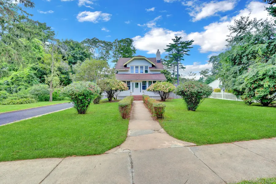 30 Brentwood Parkway, Brentwood, NY 11717 - #2