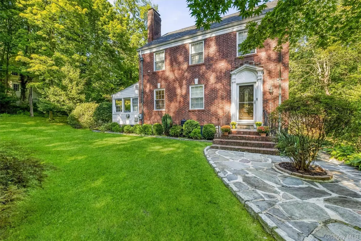 28 Winslow Road, White Plains, NY 10606 - #1