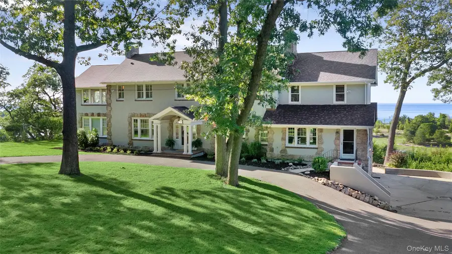 11 Arbutus Lane, Stony Brook, NY 11790 - #2