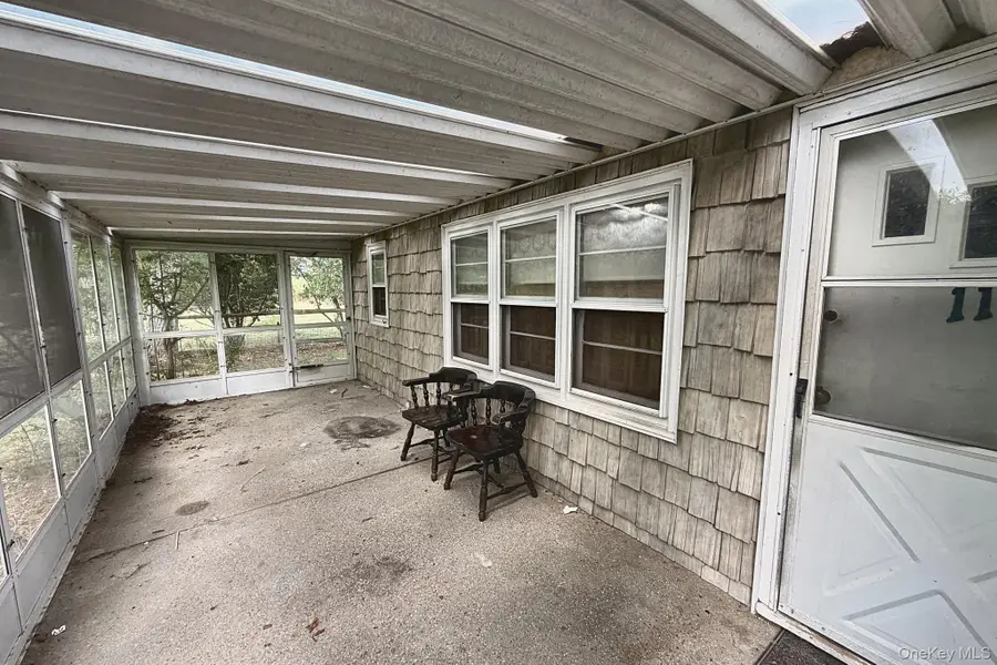 11 Robinhood Lane, Southampton, NY 11968 - #2