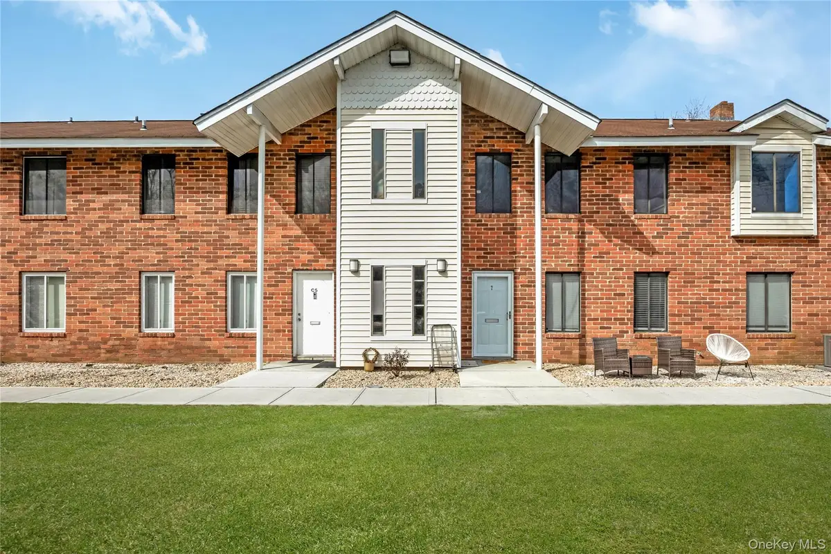 8 Cheyenne Court #8, Coram, NY 11727 - #1