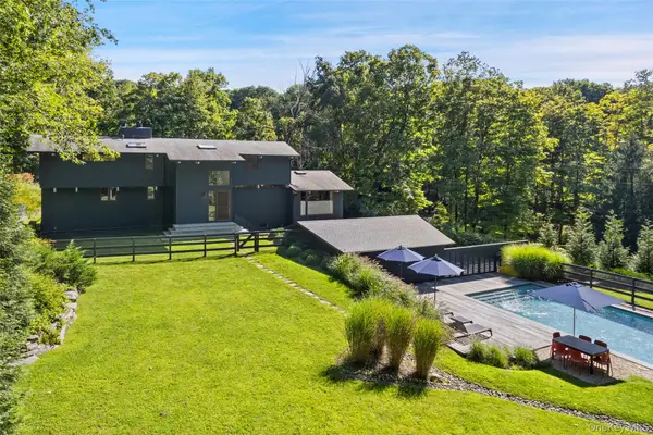 21 Black Spring Road, Pound Ridge, NY 10576