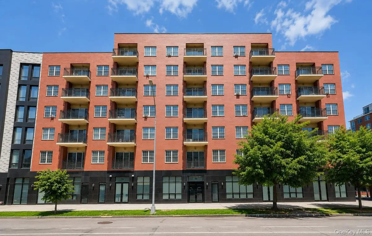 7166 Parsons Boulevard #6C, Flushing, NY 11365 - #1