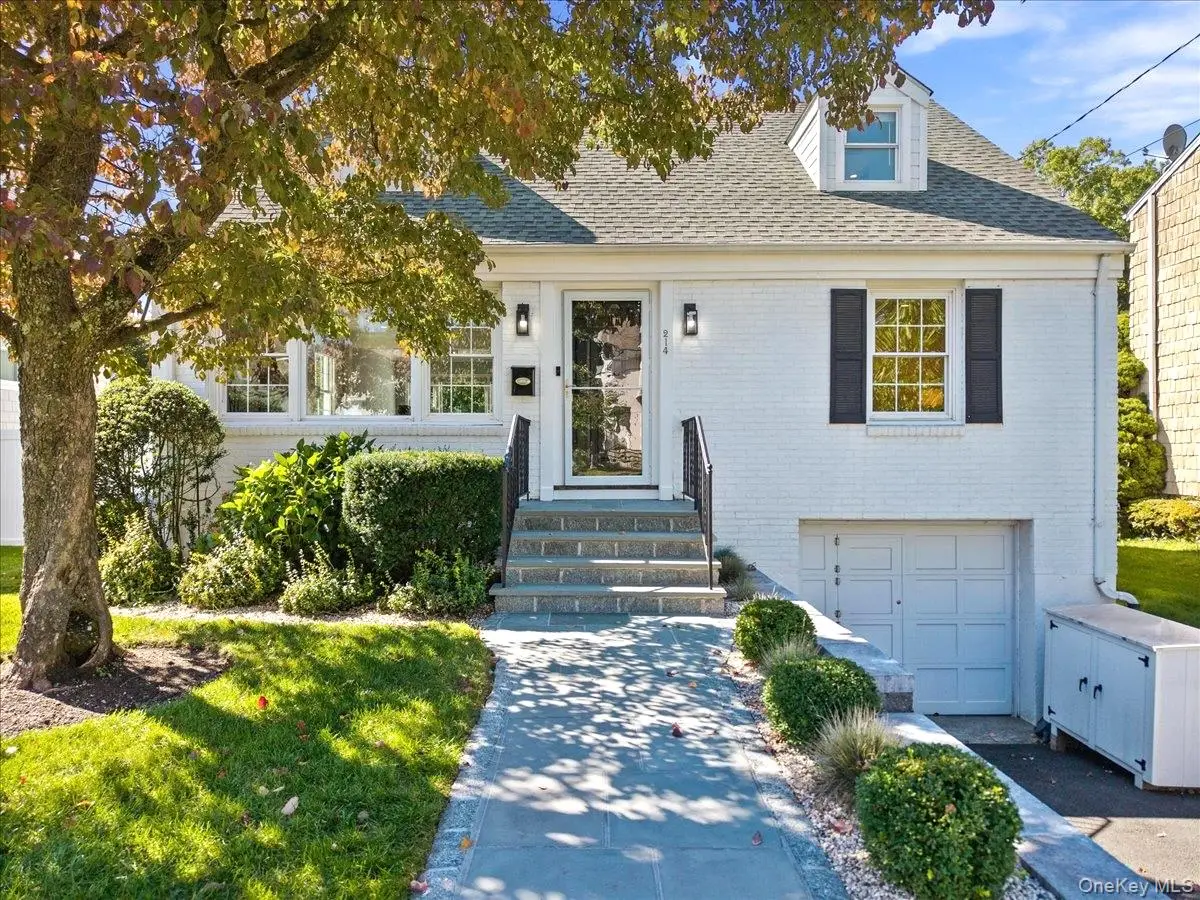 214 Frank Avenue, Mamaroneck, NY 10543 - #1