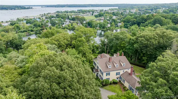 51 Lake Avenue, Mill Neck, NY 11765
