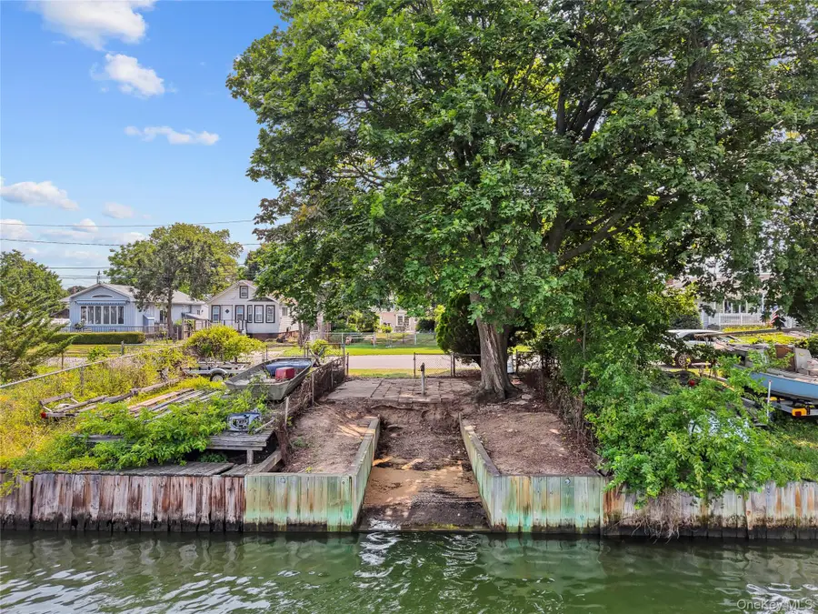 81 Wilson Avenue, Amityville, NY 11701 - #2