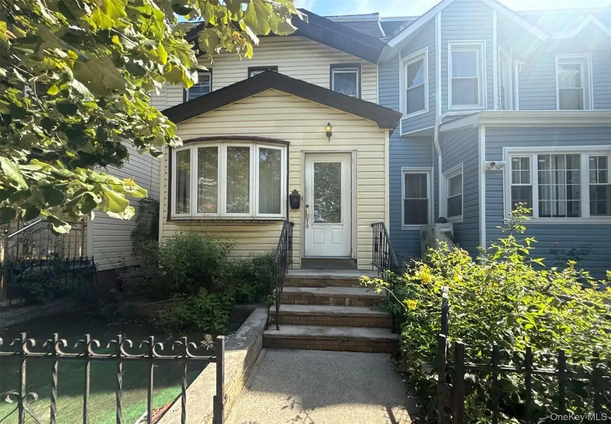 107-27 109th Street, South Richmond Hill, NY 11419 - #1