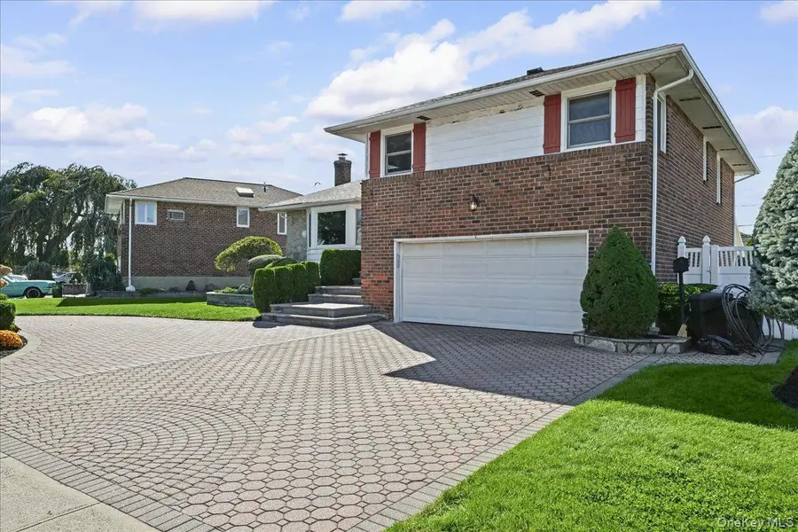 698 Edgewood Drive, Westbury, NY 11590 - #3