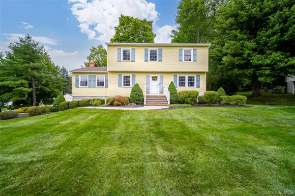 1 Tanglewood Lane, Poughkeepsie, NY 12603