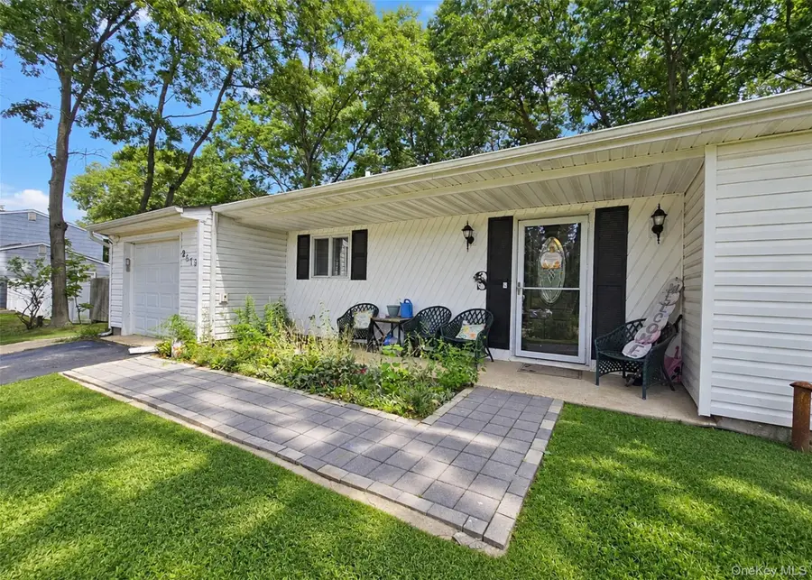 2679 Heather Avenue, Medford, NY 11763 - #2