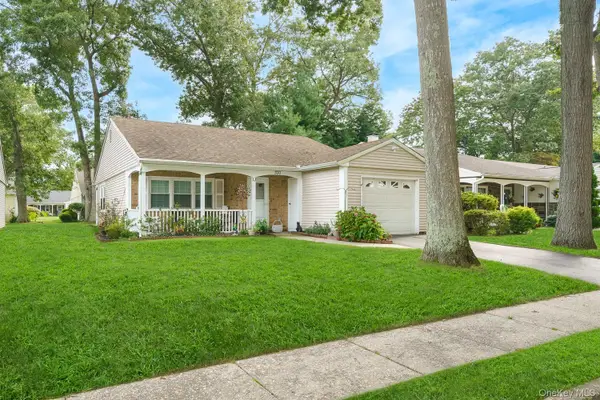 330 Brownfield Drive, Ridge, NY 11961