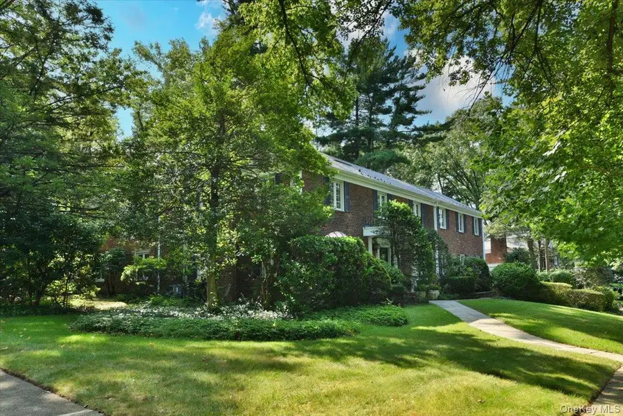 9 Dorset Road, Great Neck, NY 11020 - #2