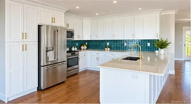 71 E Shore Drive, Babylon, NY 11702 - #3