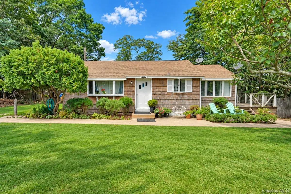 4 Holzman Drive, Hampton Bays, NY 11946 - #1