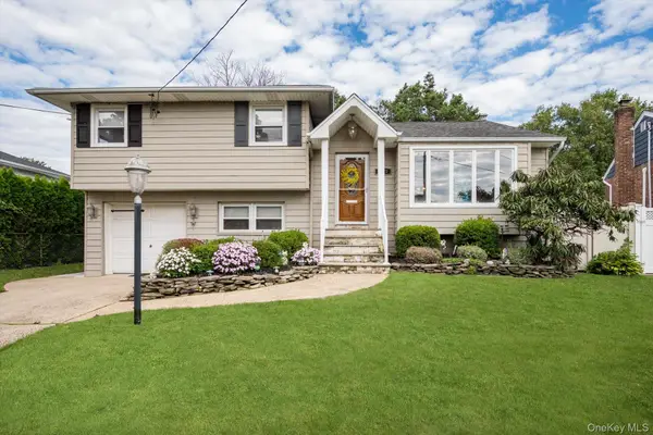 2877 Gerald Court, North Bellmore, NY 11710