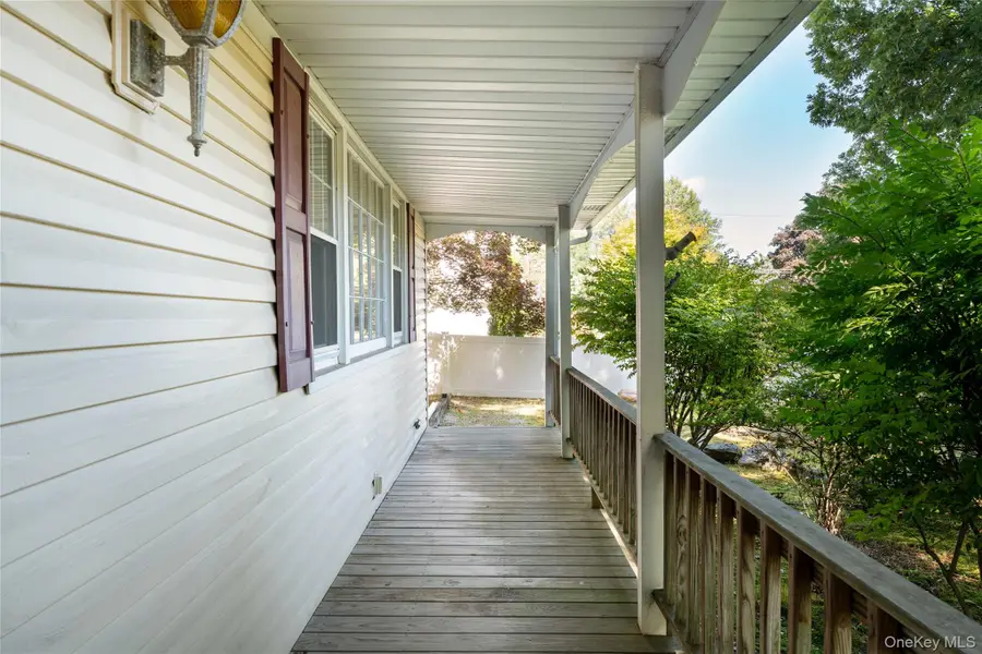16 Heritage Place S, Nesconset, NY 11767 - #3