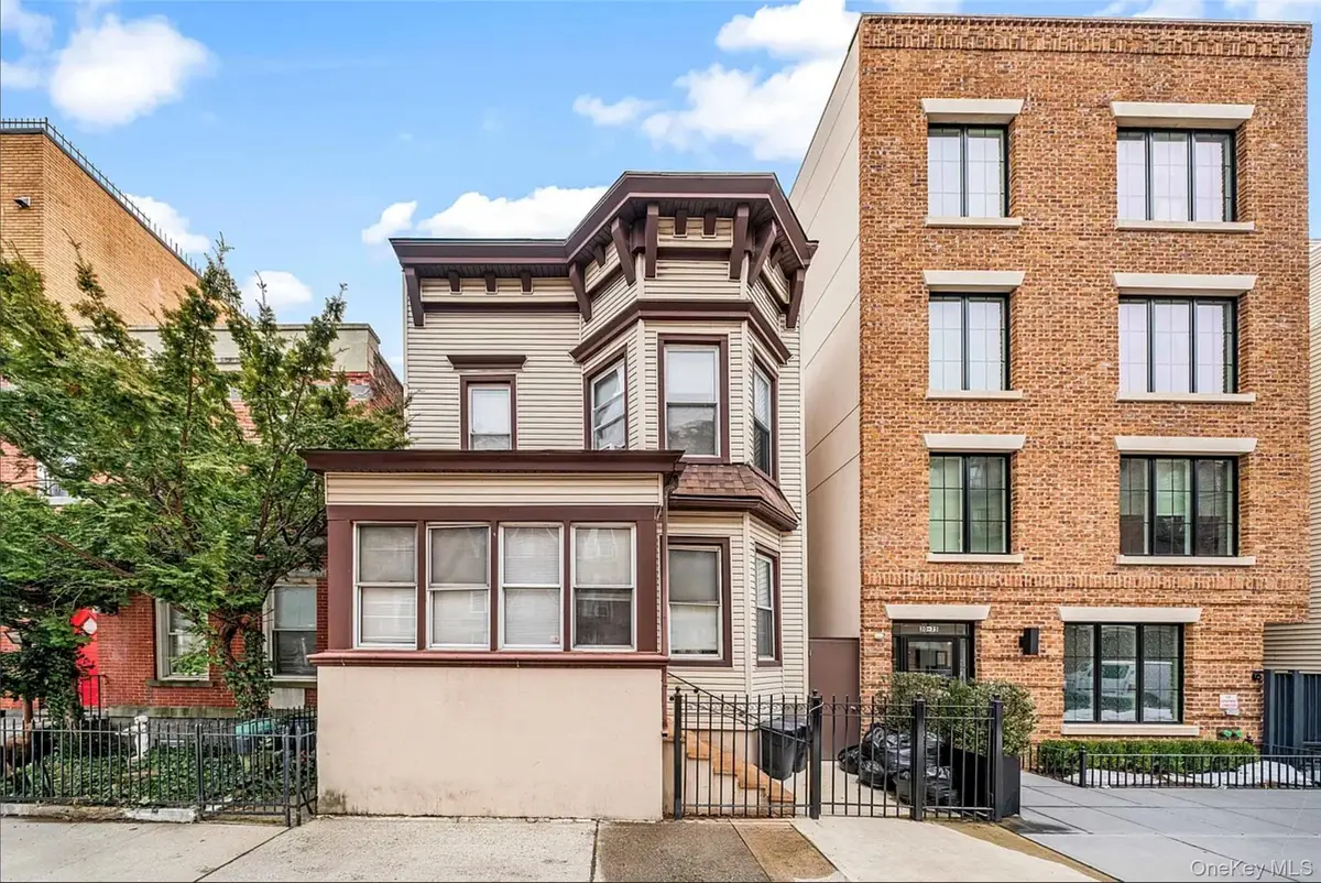 3071 32nd Street, Astoria, NY 11102 - #1