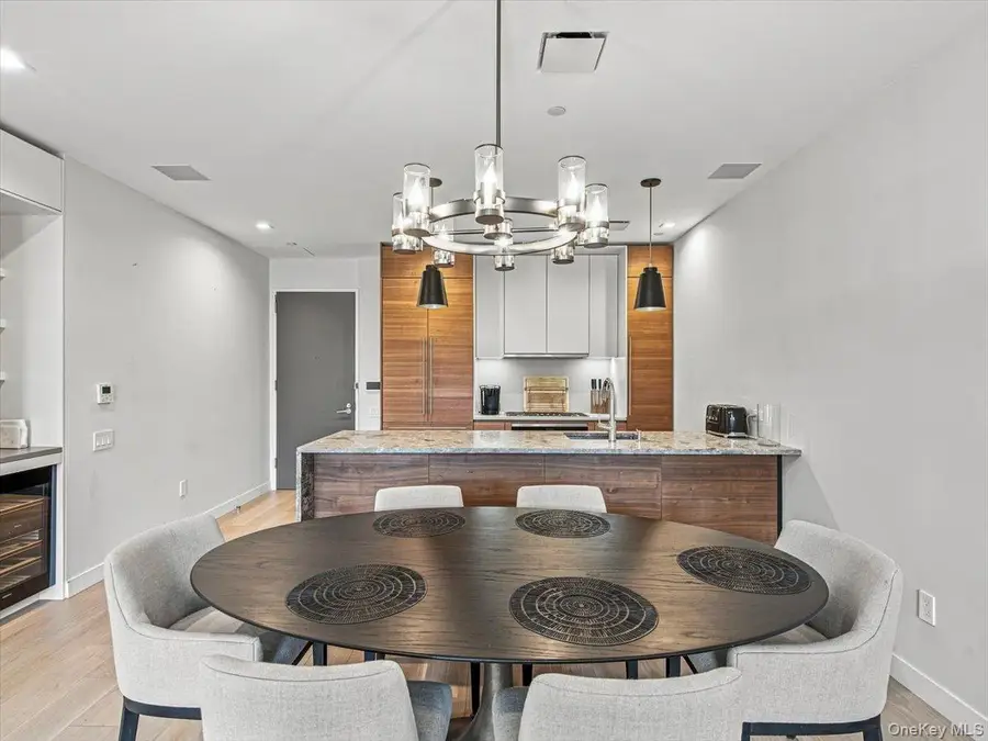 2121 31st Street #2C, Astoria, NY 11105 - #2