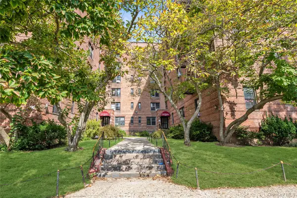 144-11 Sanford Avenue #1H, Flushing, NY 11355