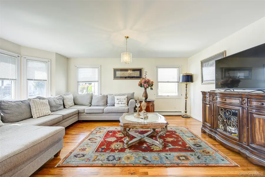 64 Cottage Place, Mineola, NY 11501 - #3