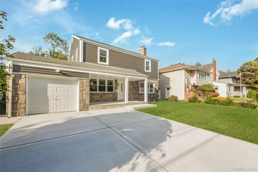 35 Park Boulevard, Malverne, NY 11565 - #3