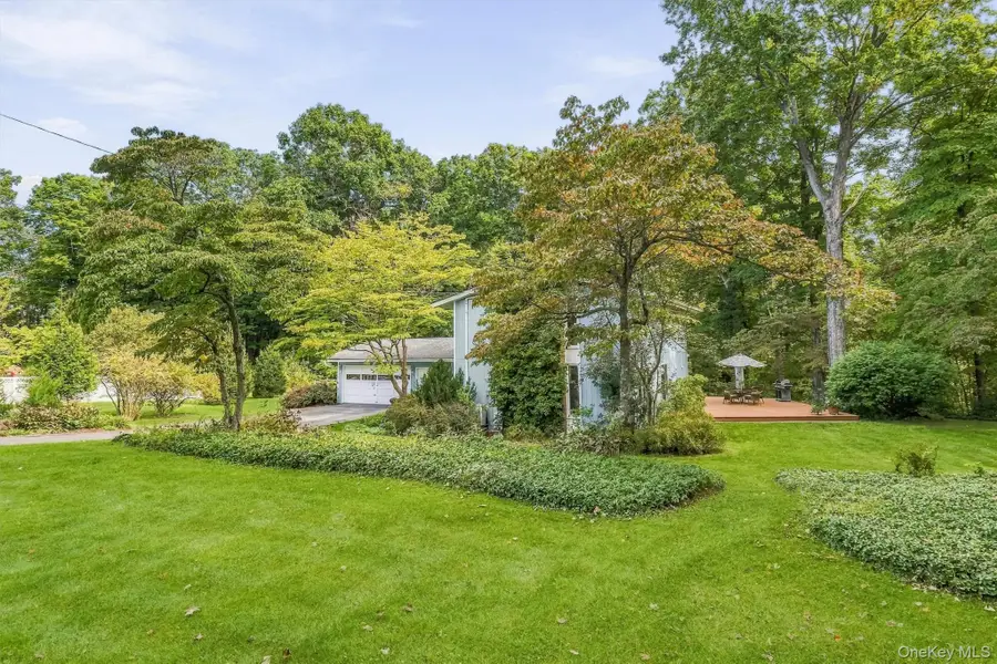 2 Woodcrest Drive, Hopewell Junction, NY 12533 - #2